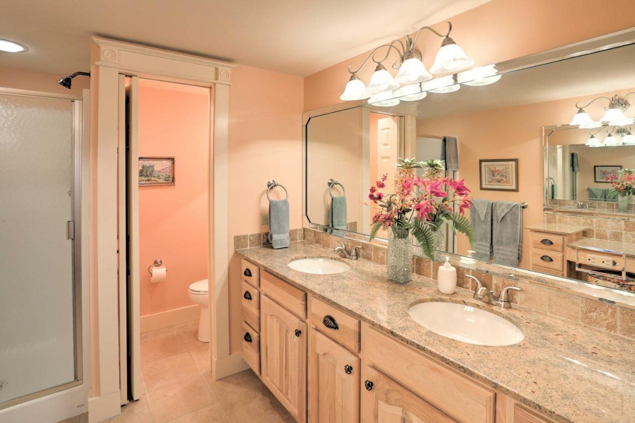Beautiful Central Fayetteville Townhome With Views! Esterno foto