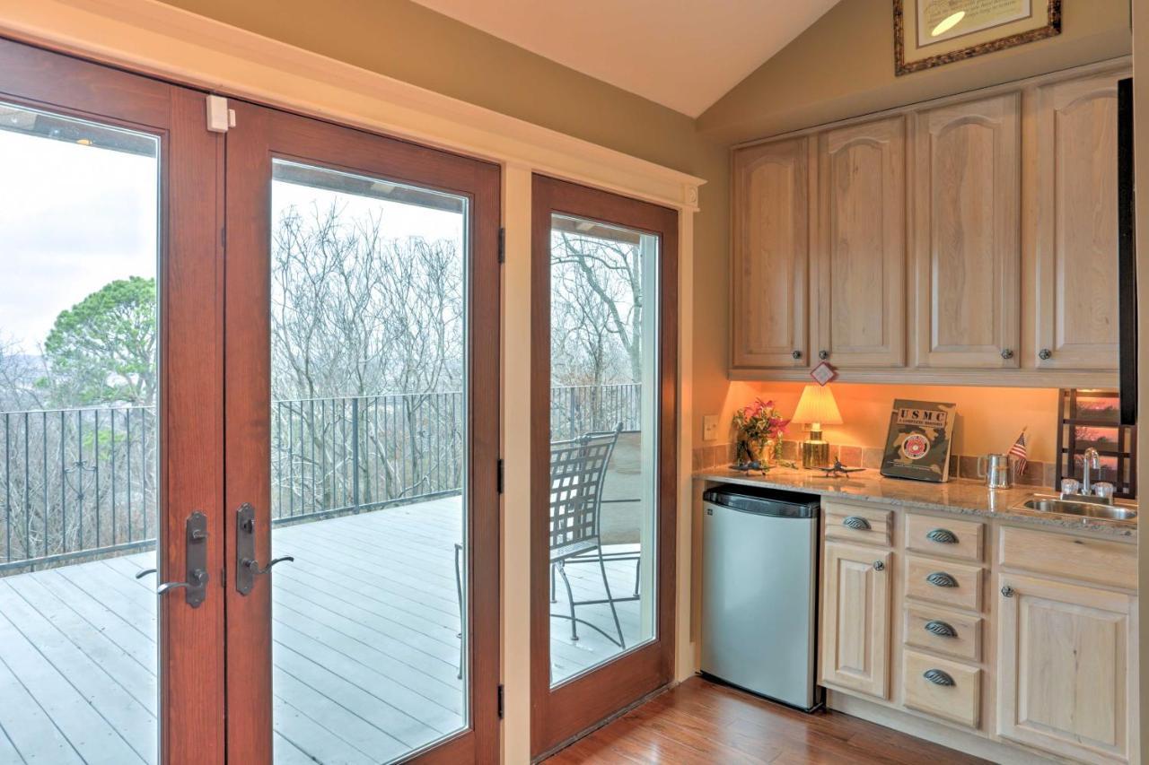Beautiful Central Fayetteville Townhome With Views! Esterno foto